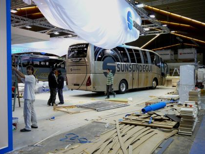 Tento týden začíná autobusový veletrh Busworld. Jak se staví veletrh -