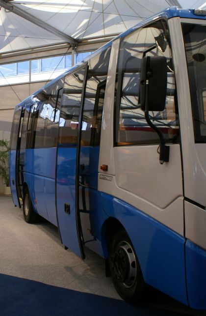 BUSWORLD 2011: Expozice s českou účastí IV. - Avia spolu s Volgabusem 