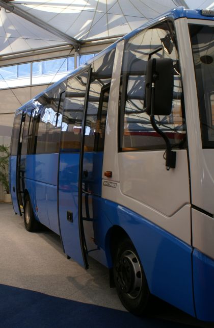 BUSWORLD 2011: Expozice s českou účastí IV. - Avia spolu s Volgabusem