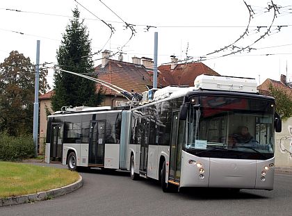 Pestrý trolejbusový podzim v ulicích Plzně objektivem Lukáše Kučery