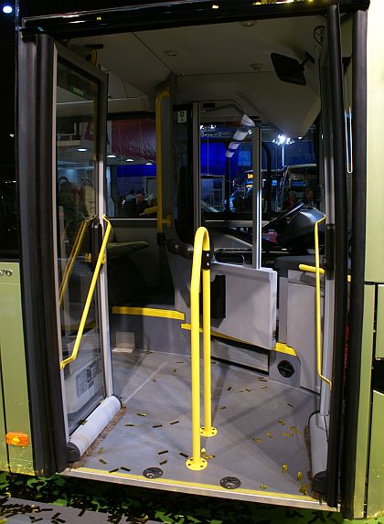 BUSWORLD 2011: Světová premiéra městského autobusu Volvo 7900 v hybridní verzi