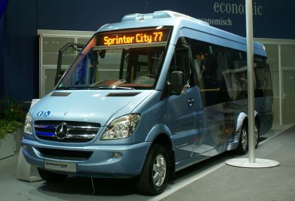 BUSWORLD 2011: Mercedes-Benz - světová premiéra Travego EURO 6, nové Citaro,