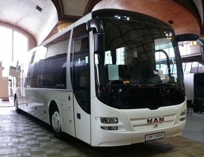 CZECHBUS: Záběry autobusů Irisbus Iveco, Solaris, MAN, Neoplan, Scania, Volvo, 