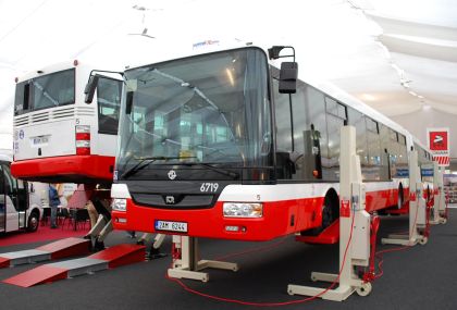 CZECHBUS: Záběry autobusů Irisbus Iveco, Solaris, MAN, Neoplan, Scania, Volvo, 