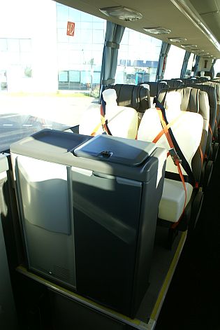 Scania Touring HD se na testovacím evropském turné při zastávce v Praze
