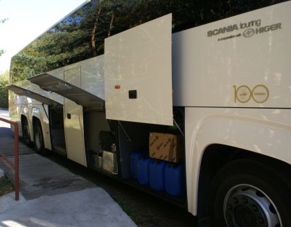 Scania Touring HD se na testovacím evropském turné při zastávce v Praze