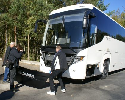 Scania Touring HD se na testovacím evropském turné při zastávce v Praze