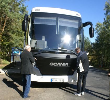 Scania Touring HD se na testovacím evropském turné při zastávce v Praze
