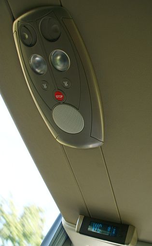 Scania Touring HD se na testovacím evropském turné při zastávce v Praze