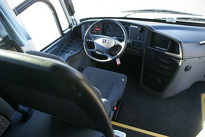 Scania Touring HD se na testovacím evropském turné při zastávce v Praze