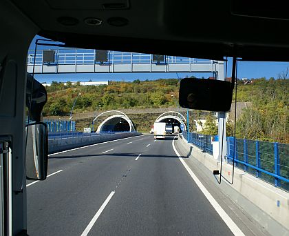 Scania Touring HD se na testovacím evropském turné při zastávce v Praze