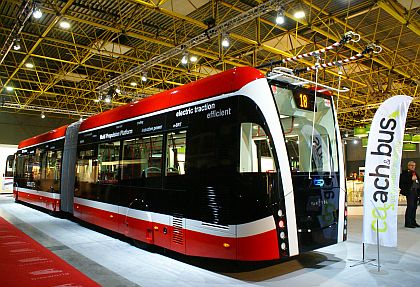 BUSWORLD 2011: Platforma Van Hool ExquiCity - opravdu krásný trolejbus