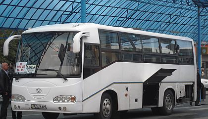 Pohlednice z Ukrajiny: Rivne a Lvov - záběry z autobusových nádraží