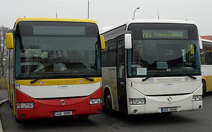 Pohlednice z autobusového nádraží v Lounech