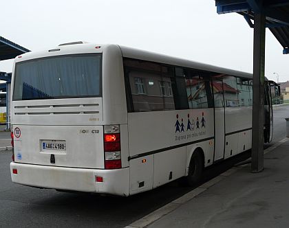 Pohlednice z autobusového nádraží v Lounech