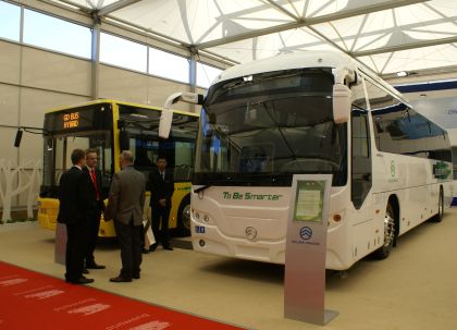 BUSWORLD 2011: Čínští karosáři se trpělivě snaží proniknout na evropský trh