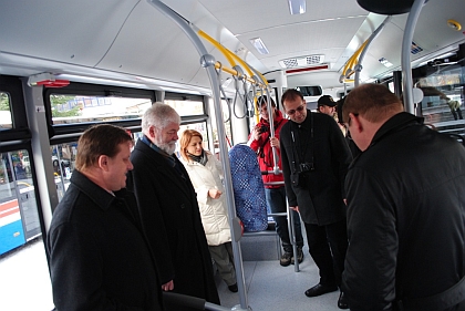 Tři nové městské autobusy MAN  pro cestující společnosti TRADO