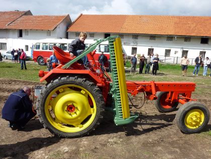 11. Zlatý bažant obrazem popáté: Zalidněné záběry - z Kolína až do Loučeně