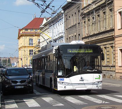 Pardubické trolejbusy 26 Tr a a 28 Tr v ulicích Plzně