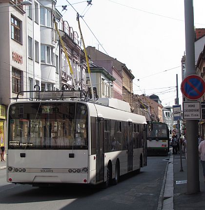 Pardubické trolejbusy 26 Tr a a 28 Tr v ulicích Plzně