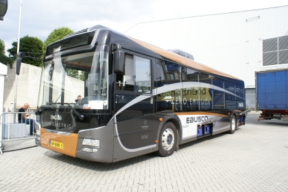 Z veletrhu IAA  Hannover 2012 II: Leporelo 45 záběrů