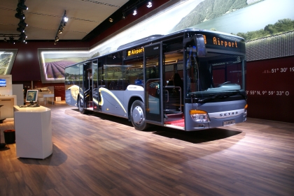 Z veletrhu IAA Hannover 2012 II: Leporelo 45 záběrů