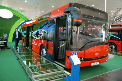 Z veletrhu IAA Hannover 2012 II: Leporelo 45 záběrů