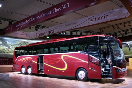 Z veletrhu IAA Hannover 2012 II: Leporelo 45 záběrů