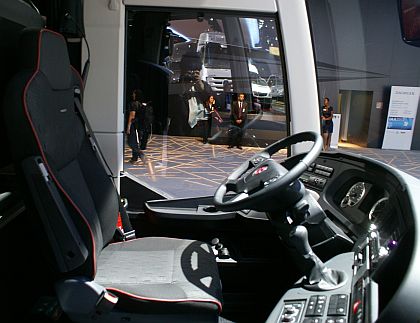 IAA  Hannover IV. : Setra v rámci rozsáhlé expozice Daimler 