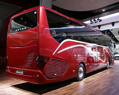 IAA  Hannover IV. : Setra v rámci rozsáhlé expozice Daimler 