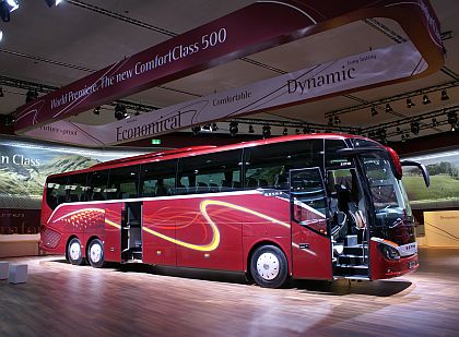 IAA  Hannover IV. : Setra v rámci rozsáhlé expozice Daimler 