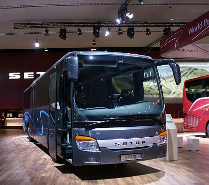 IAA  Hannover IV. : Setra v rámci rozsáhlé expozice Daimler 