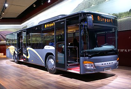 IAA  Hannover IV. : Setra v rámci rozsáhlé expozice Daimler 