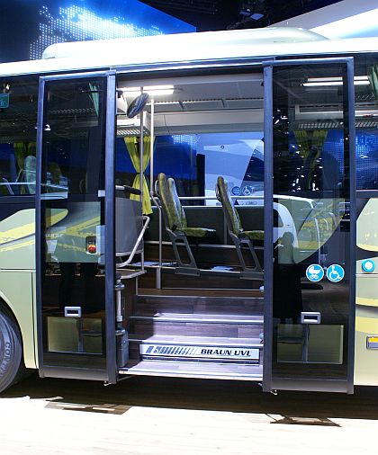 IAA Hannover VI. : Mercedes-Benz v rámci rozsáhlé expozice Daimler:
