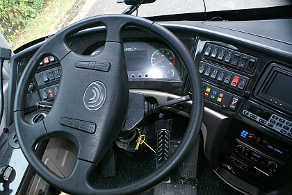 Společnost BUS TRADE představila městský a linkový autobus Yutong v Berouně