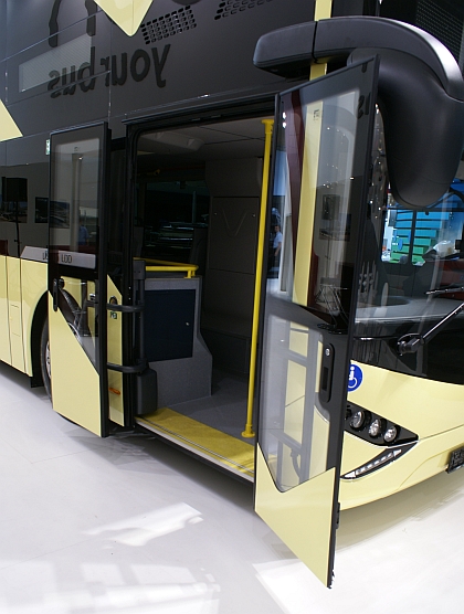 IAA Hannover XI.: Viseon - autokar  C 10 a linkový doubledecker LDD 14