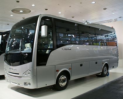 IAA Hannover XIII.a pozvánka na Czechbus:  Malokapacitní autobusy Isuzu 