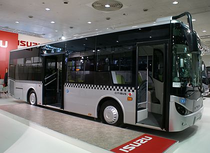 IAA Hannover XIII.a pozvánka na Czechbus:  Malokapacitní autobusy Isuzu 