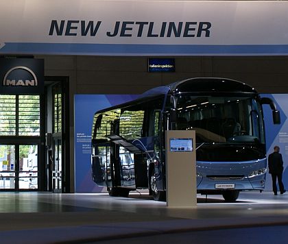 IAA Hannover XV.: Neoplan Jetliner (světová premiéra), Cityliner a Skyliner