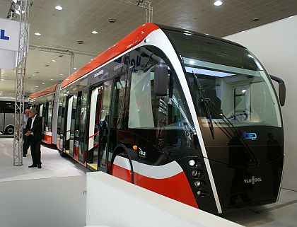 IAA Hannover XIX.: Karosáři z Beneluxu: VDL Bus & Coach a Van Hool