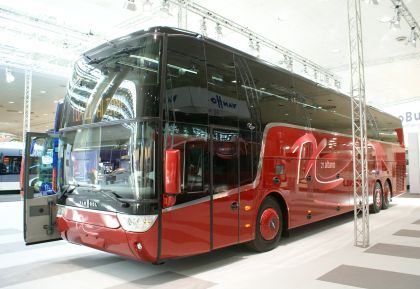 IAA Hannover XIX.: Karosáři z Beneluxu: VDL Bus & Coach a Van Hool