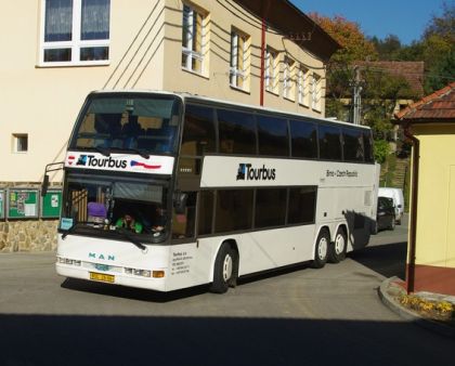 Z fotojízdy s patrovým autobusem MAN Caetano Porto Star po okolí Brna