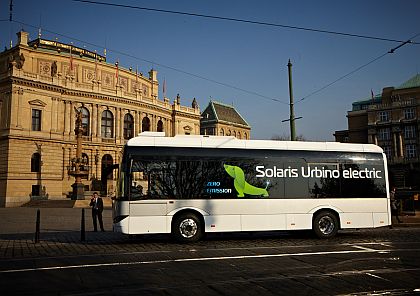 Prezentace elektrobusu Solaris Urbino 8,9 v Praze v předvečer veletrhu Czechbus