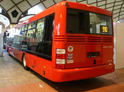 BUSportál a CZECHBUS 2012: Premiéra třídvéřového městského autobusu