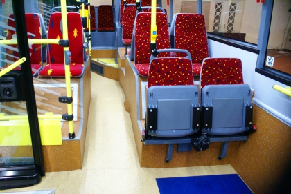 BUSportál a CZECHBUS 2012: Premiéra třídvéřového městského autobusu