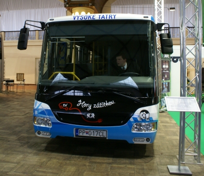 BUSportál a CZECHBUS 2012: Premiéra třídvéřového městského autobusu