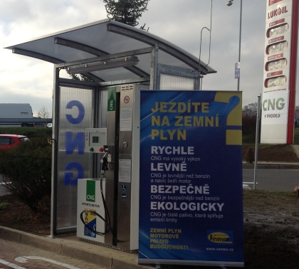 První plnicí stanice CNG je v provozu v Opavě - na čerpací stanici LUKOIL