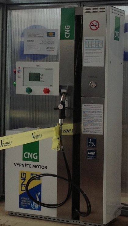První plnicí stanice CNG je v provozu v Opavě - na čerpací stanici LUKOIL