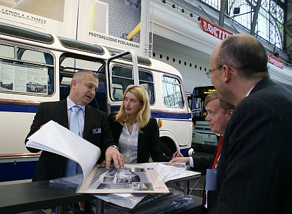 BUSportál a CZECHBUS 2012: Servis a vybavení - ANVI TRADE - RTO a podlahy Altro