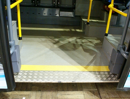 BUSportál a CZECHBUS 2012: Servis a vybavení - ANVI TRADE - RTO a podlahy Altro